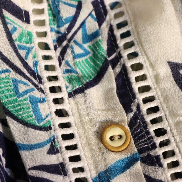 Democracy rayon 3/4 length sleeves lightweight shirt, white green and blue shirt - Picture 7 of 10